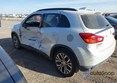 2017 Mitsubishi Outlander Sport 2.4 Sel z USA, uszkodzony, nr VIN JA4AP4AWXHZ025497